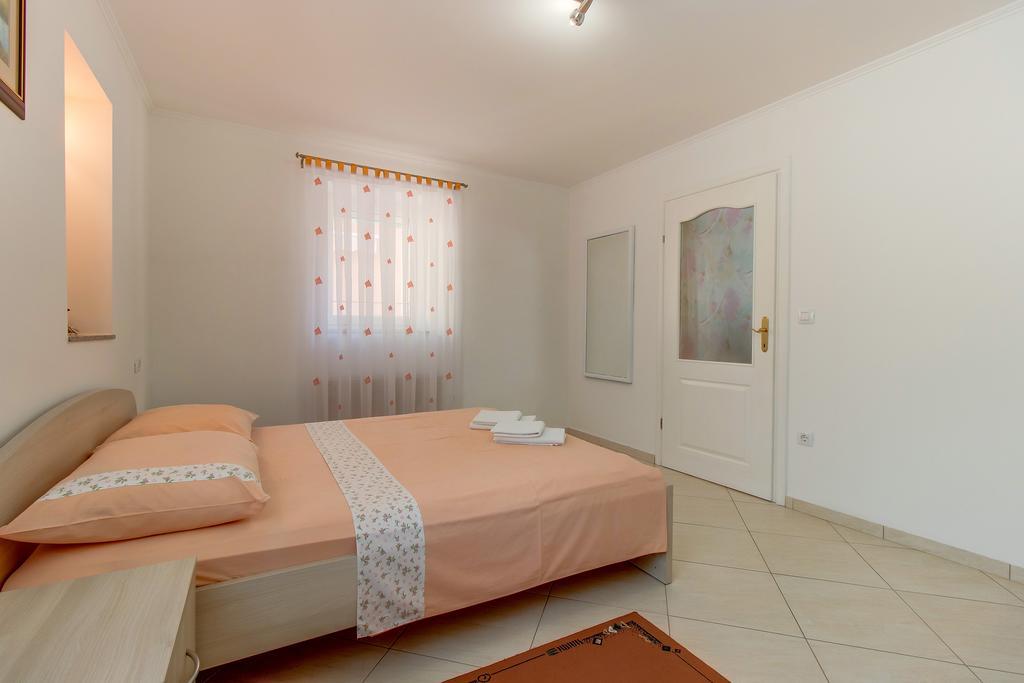 Apartments Leila Mali Lošinj Extérieur photo
