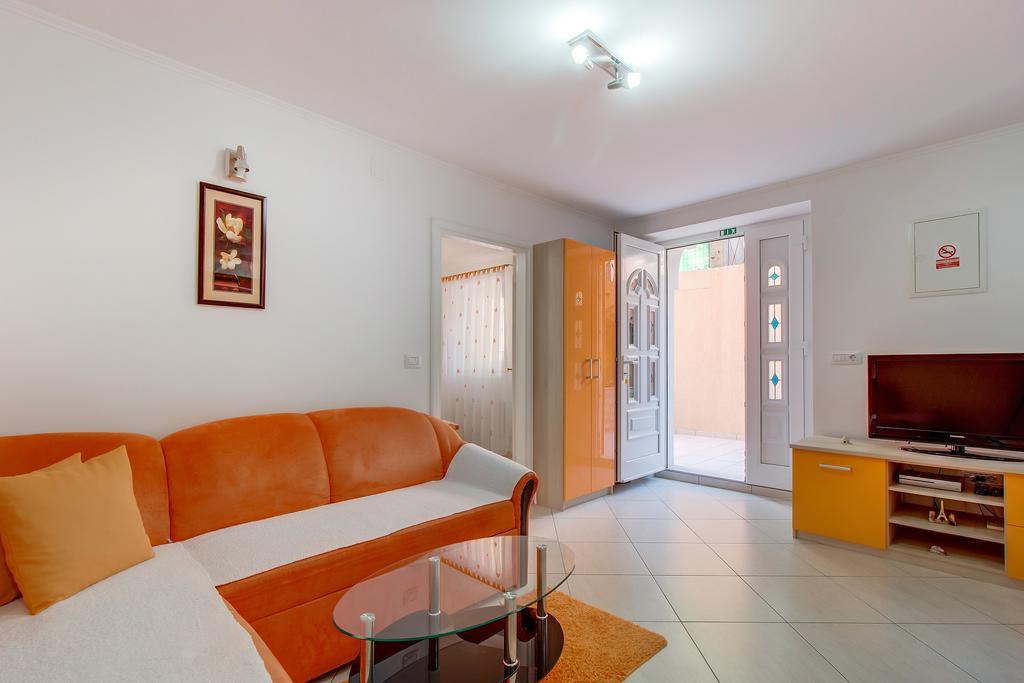Apartments Leila Mali Lošinj Extérieur photo