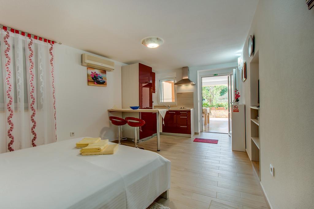 Apartments Leila Mali Lošinj Extérieur photo